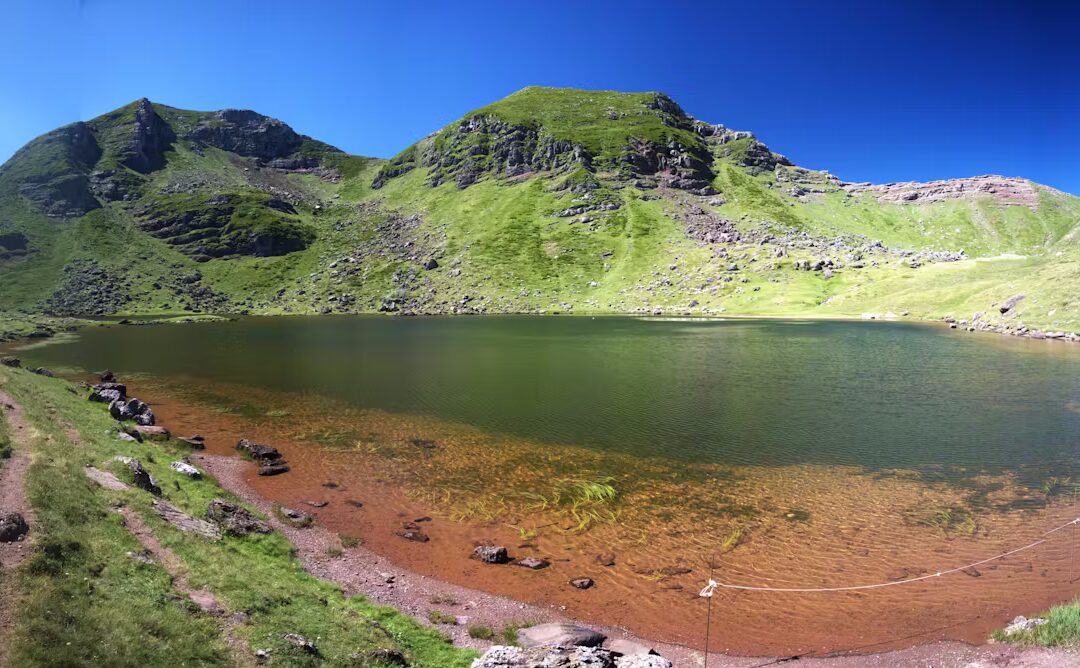 Le réchauffement climatique menace les glaciers, les lacs et les écosystèmes des Pyrénées